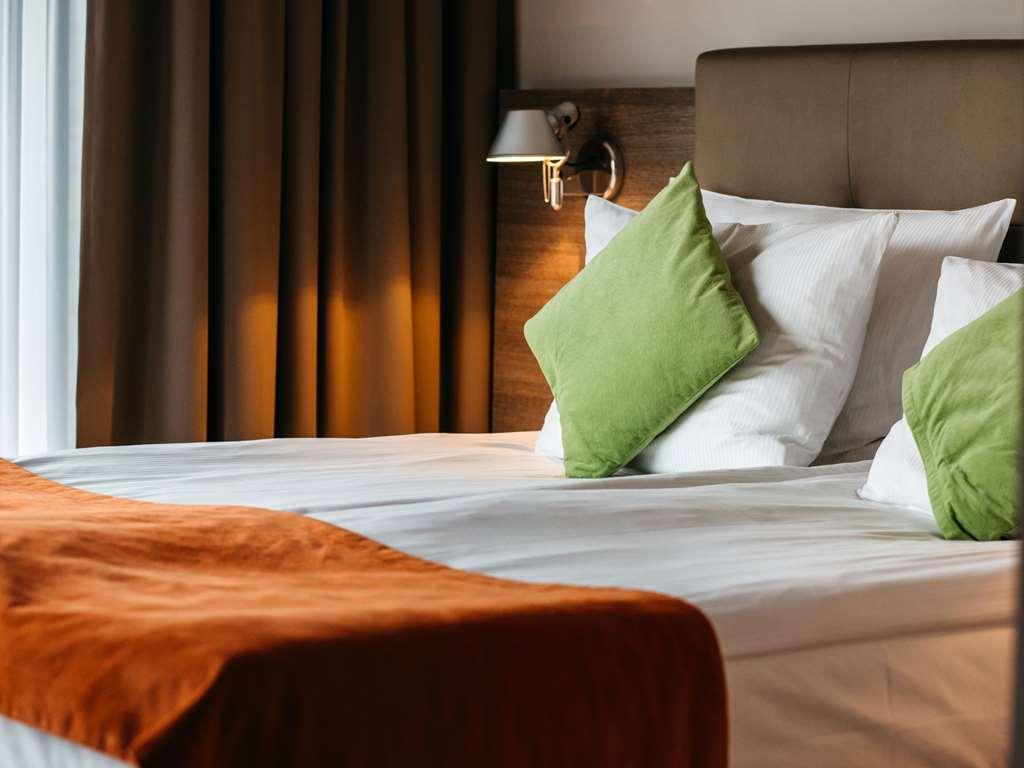 Q Hotel Plus Wroclaw Room photo