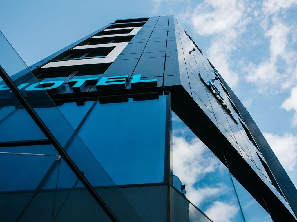 Q Hotel Plus Wroclaw Room photo