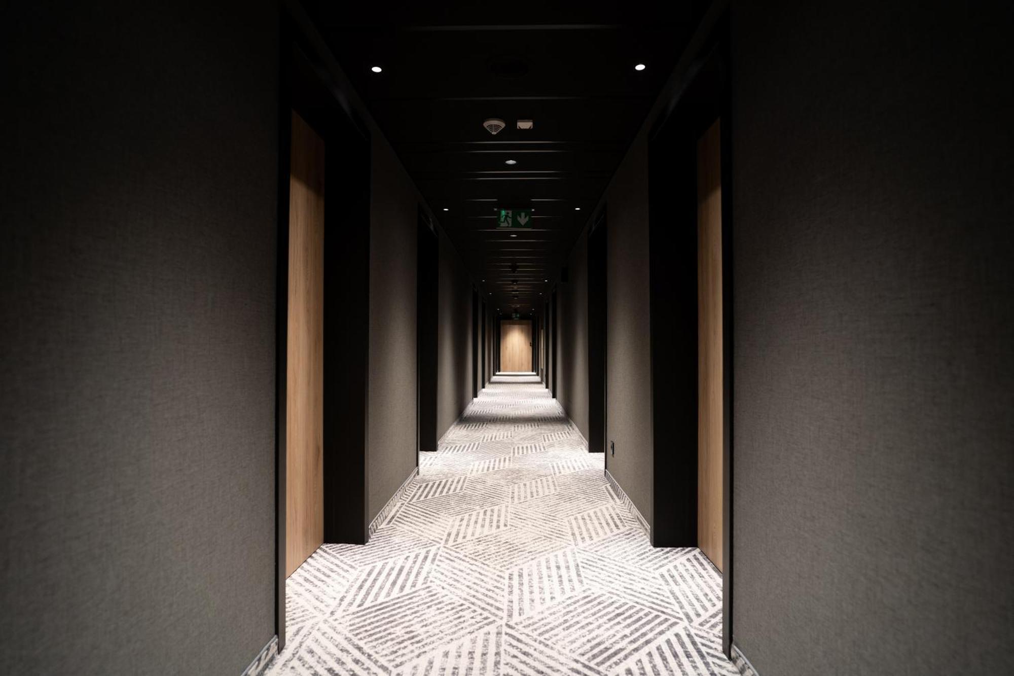 Q Hotel Plus Wroclaw Exterior photo