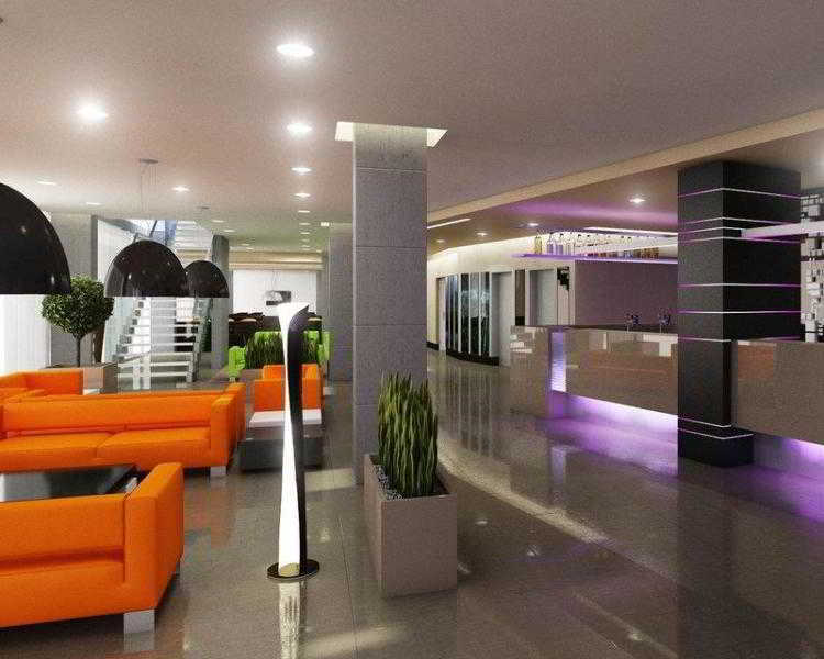 Q Hotel Plus Wroclaw Exterior photo